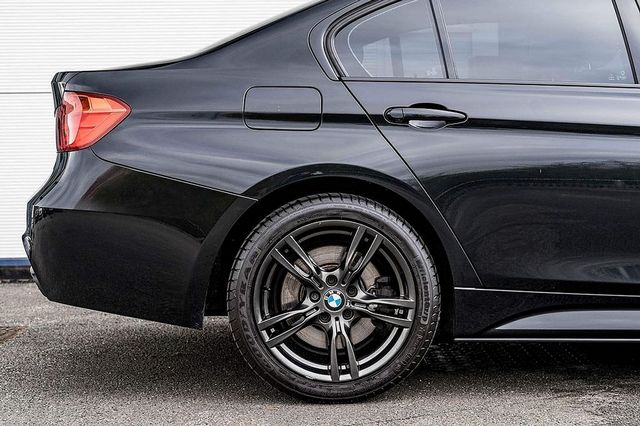 BMW 3 Series ActiveHybrid 3 M Sport (2015) - Picture 13