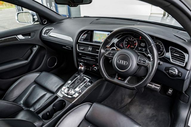 Audi RS4 Avant 4.2 FSI V8 Avant S Tronic quattro 5dr (2014) - Picture 15
