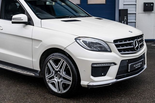 Mercedes-Benz M Class 5.5 ML63 V8 AMG Speedshift Plus 7G-Tronic 4WD 5dr (2014) - Picture 7