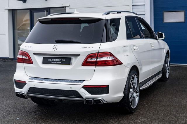 Mercedes-Benz M Class 5.5 ML63 V8 AMG Speedshift Plus 7G-Tronic 4WD 5dr (2014) - Picture 2